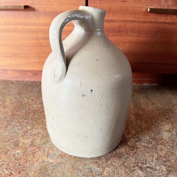 Antique Stoneware Salt Glazed Tobacco Spit Jug 11” - Picture 2 of 6